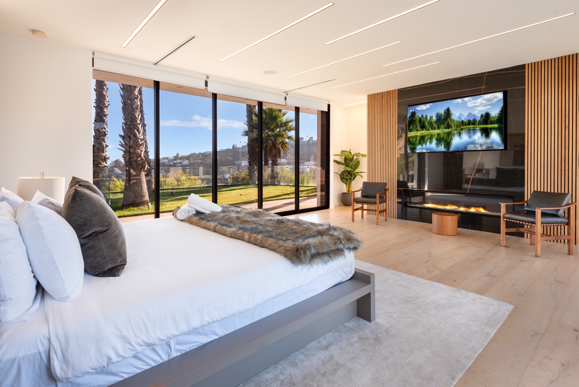 Carob Canyon View Luxury Estate - Image 9