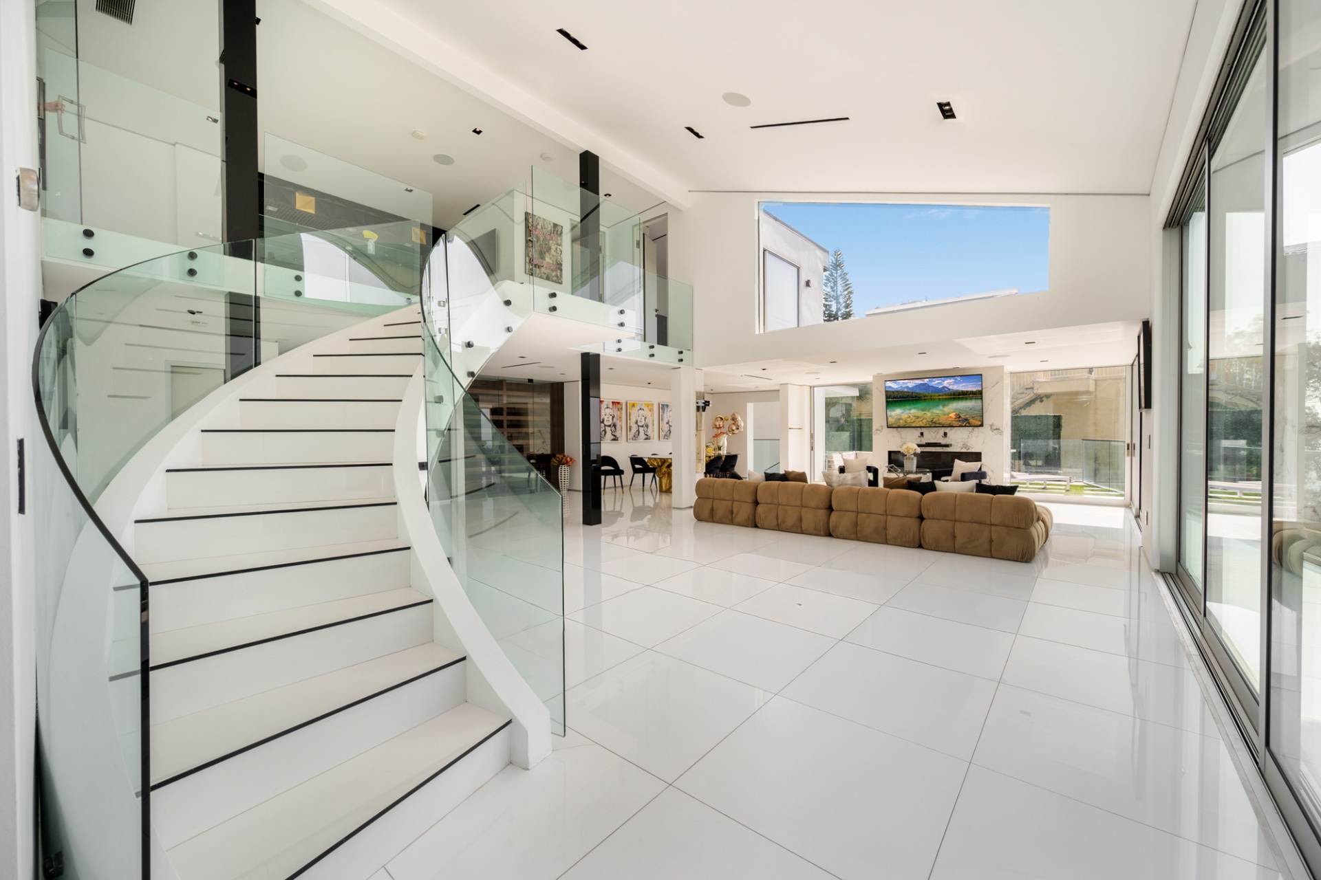 Viewmont Iconic Hollywood Hills Mansion