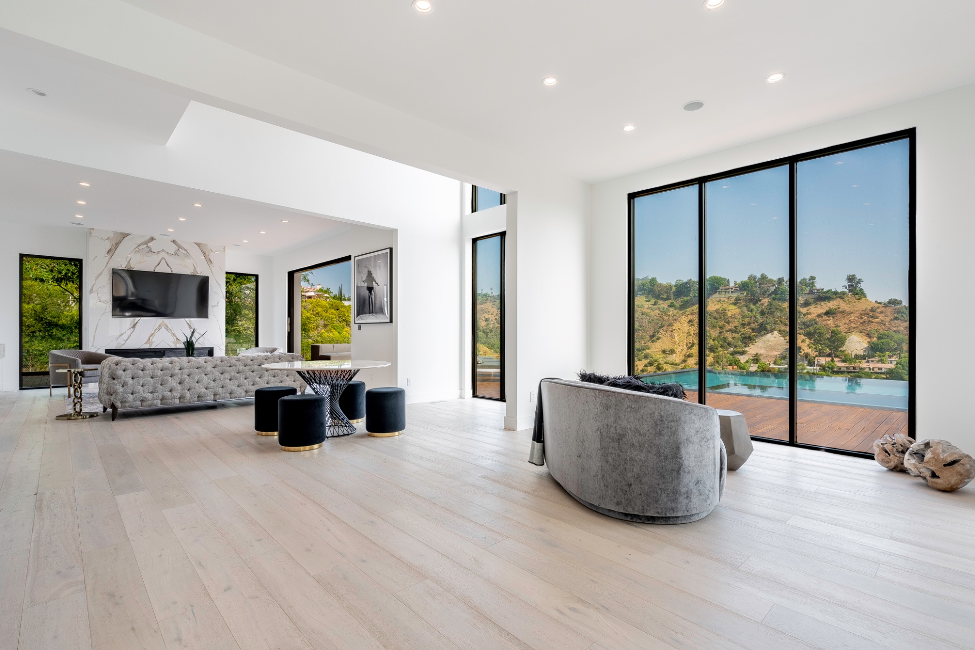 Hermes Prestige Estate - Image 9