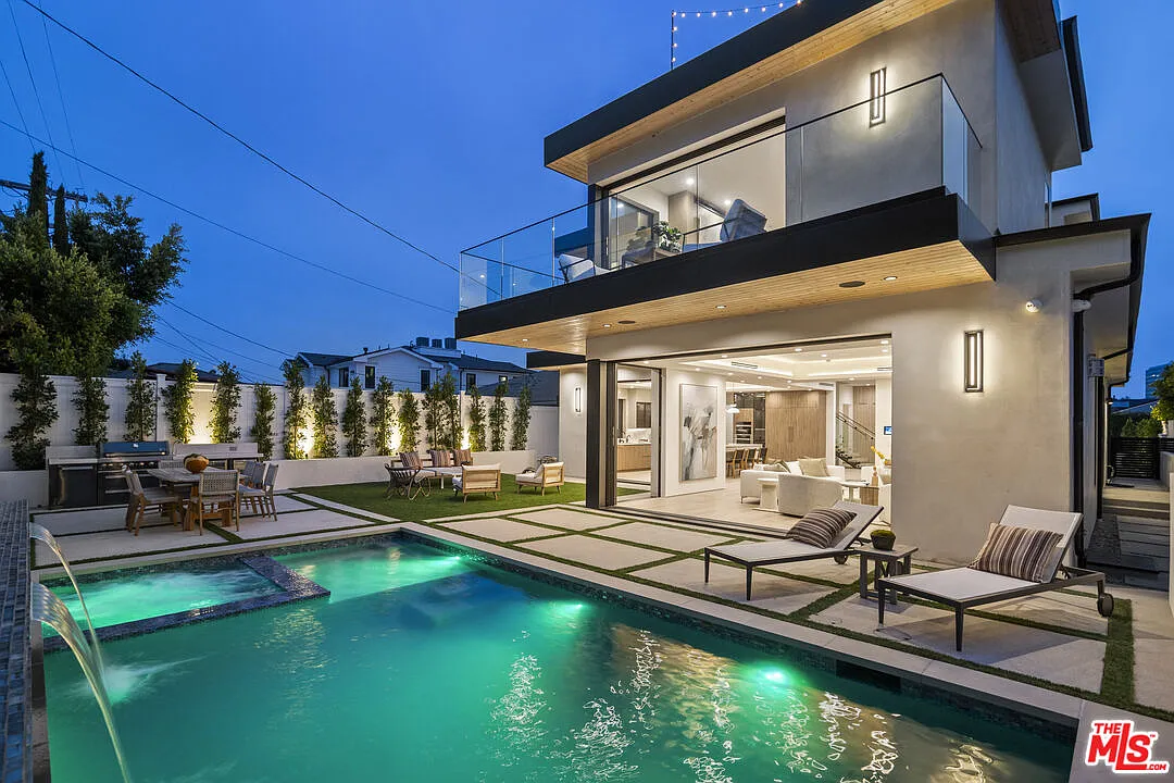 Beverly Will Grand Estate