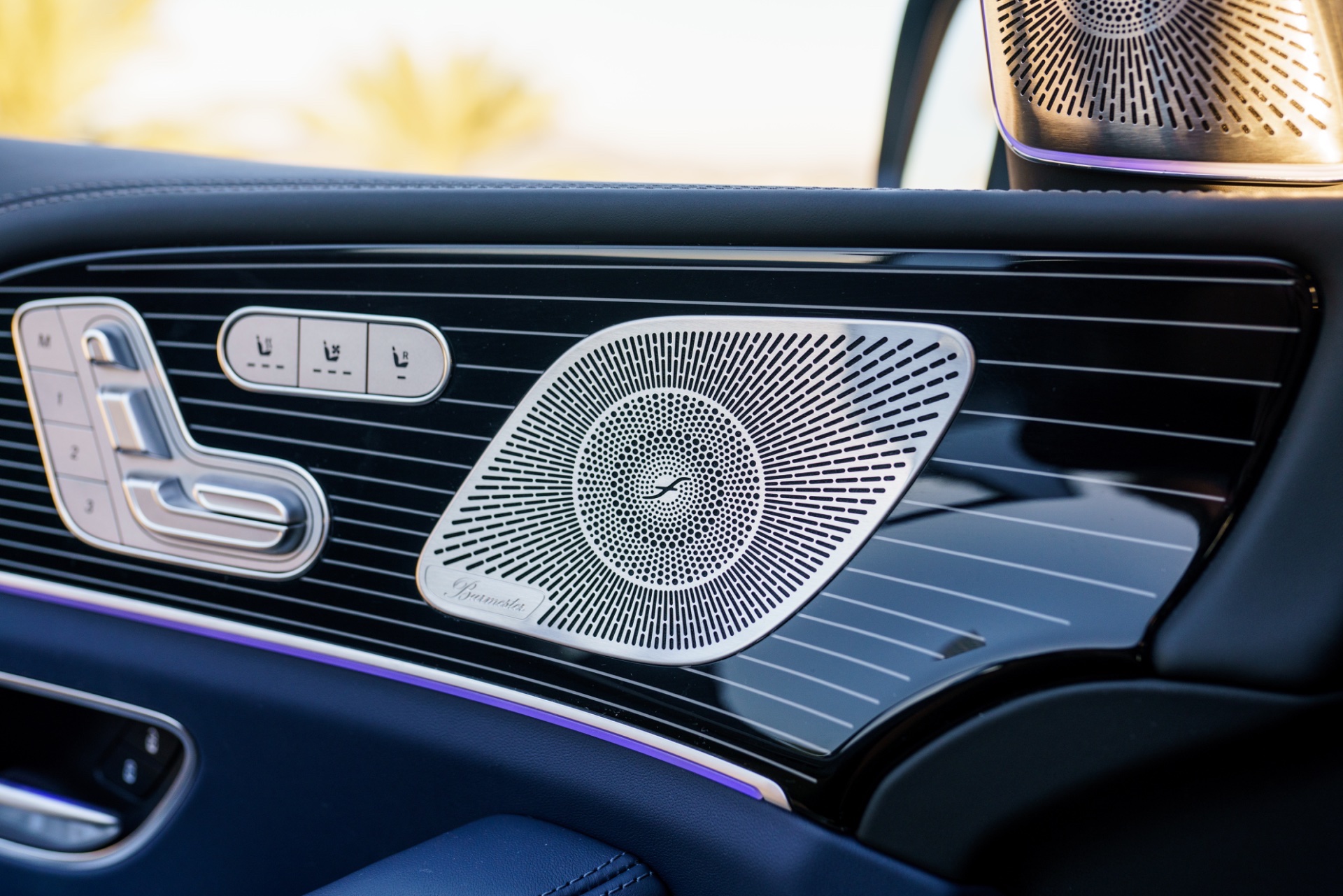 Maybach GLS 600 2-tone (2026) - Image 9