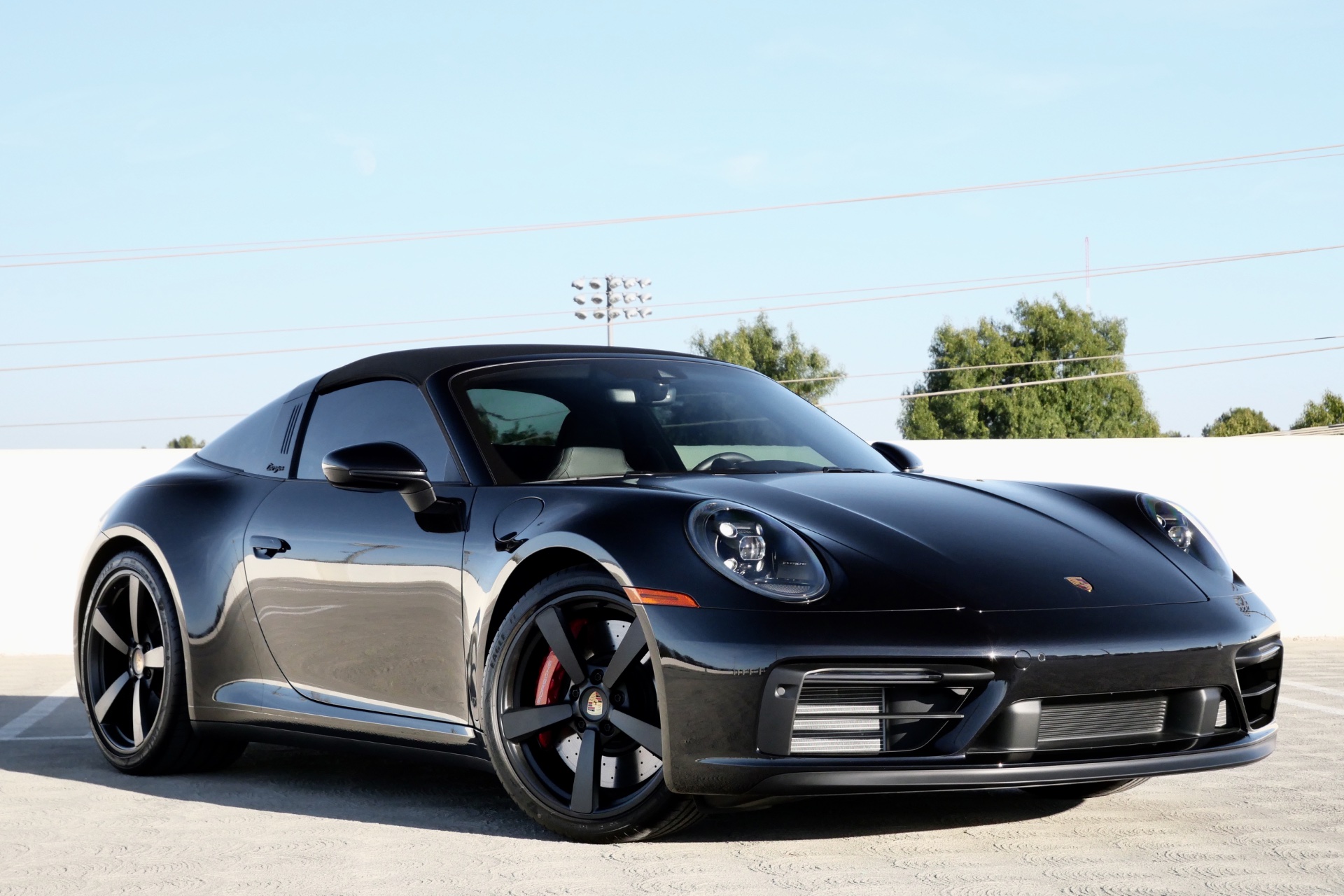 911 Targa 4 GTS Black - Image 7