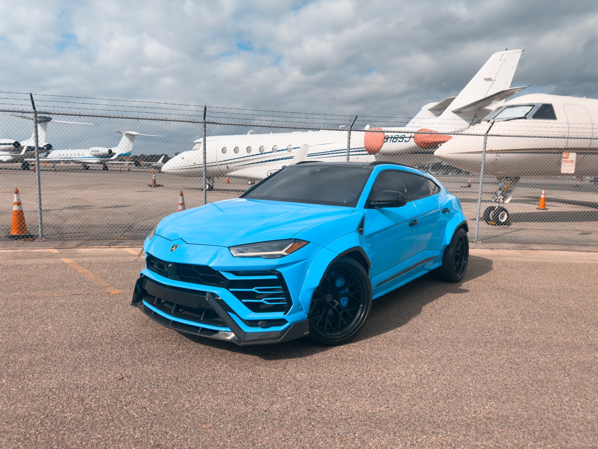 Urus Widebody Blue (2019)