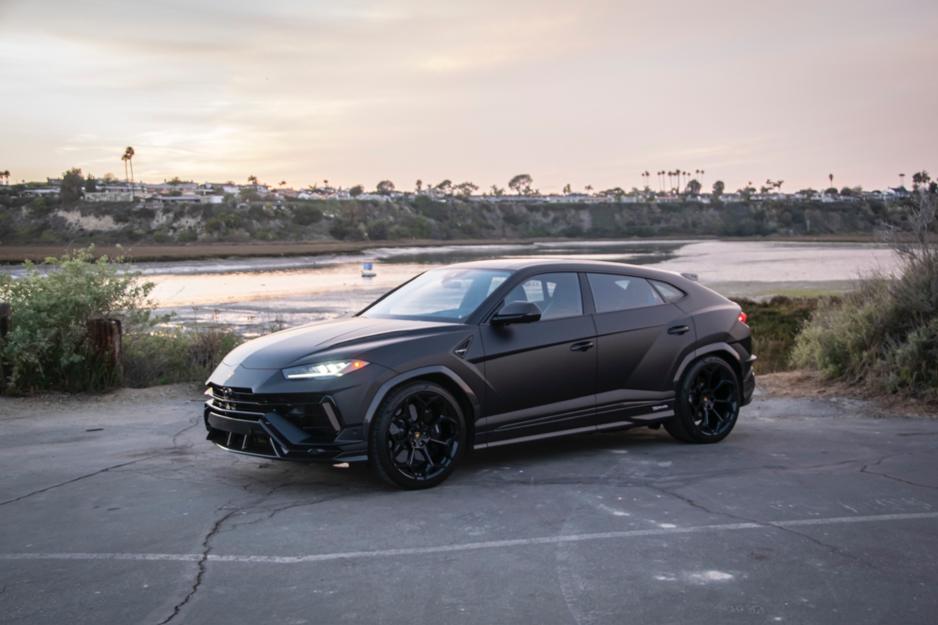 Urus Performante Matte Black (2024)