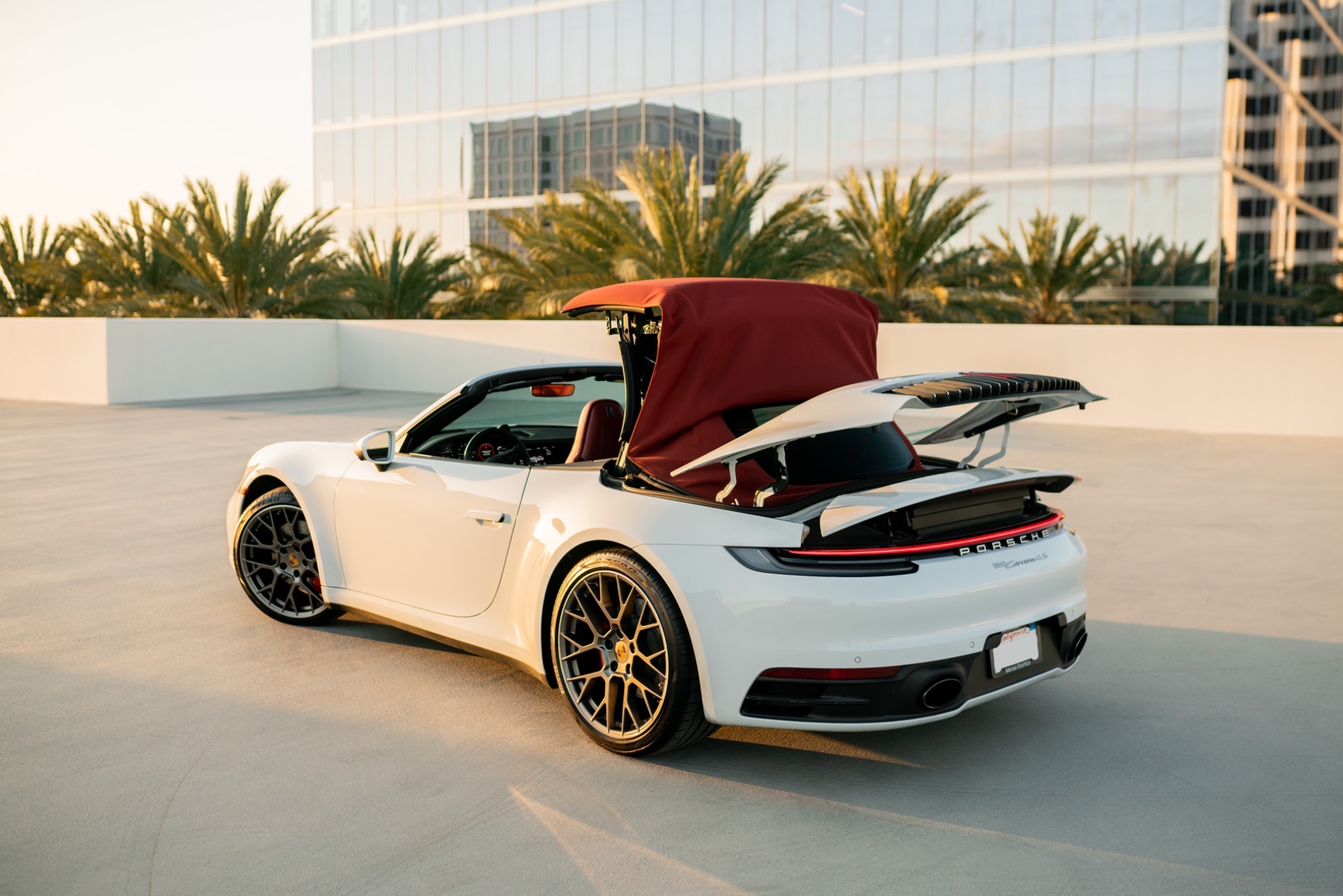 911 Carrera 4S - Image 8