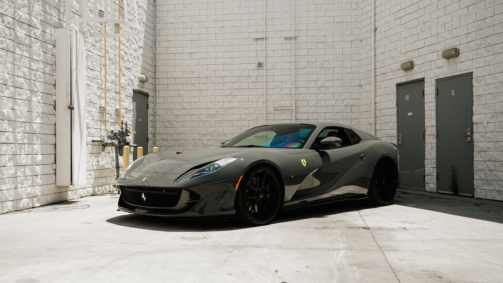 812 GTS Grey - Red Interior