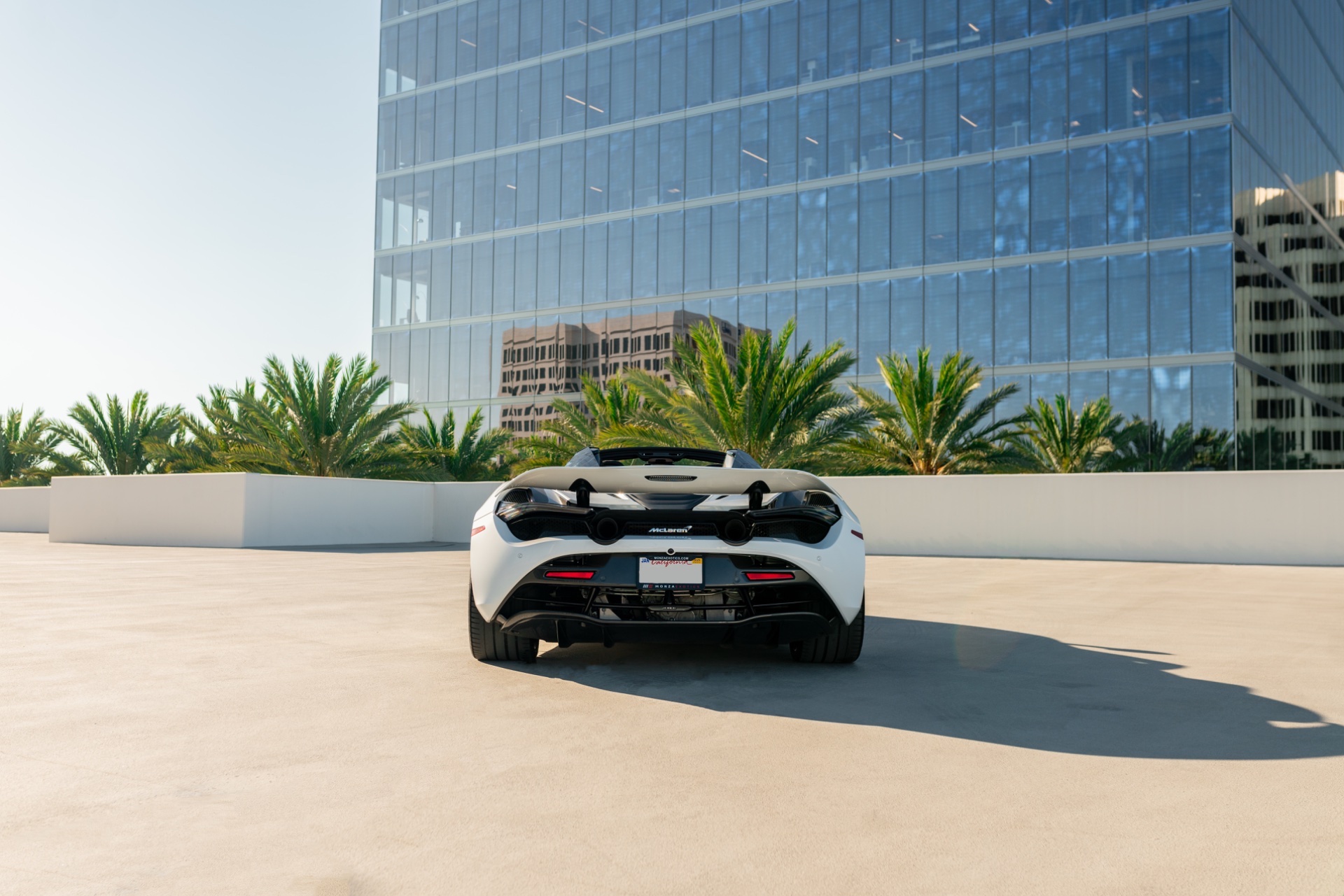 720S - Image 6