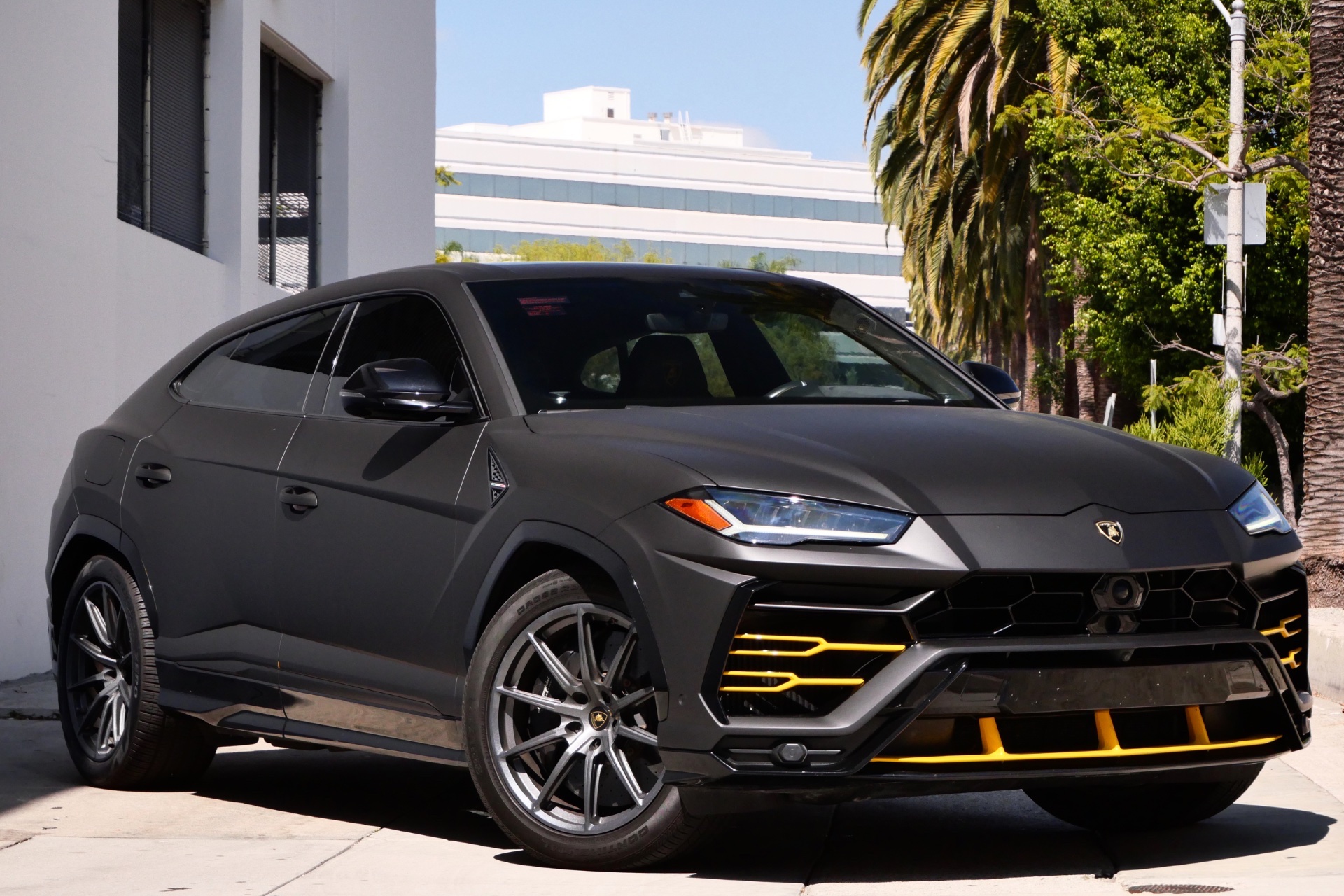 Urus Matte Black w/ Yellow Lining