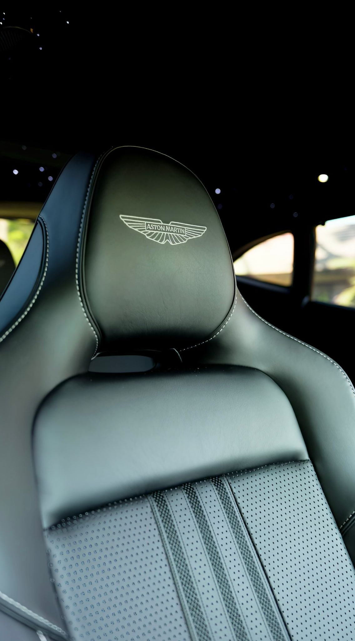 DBX 707 - Thumbnail 5