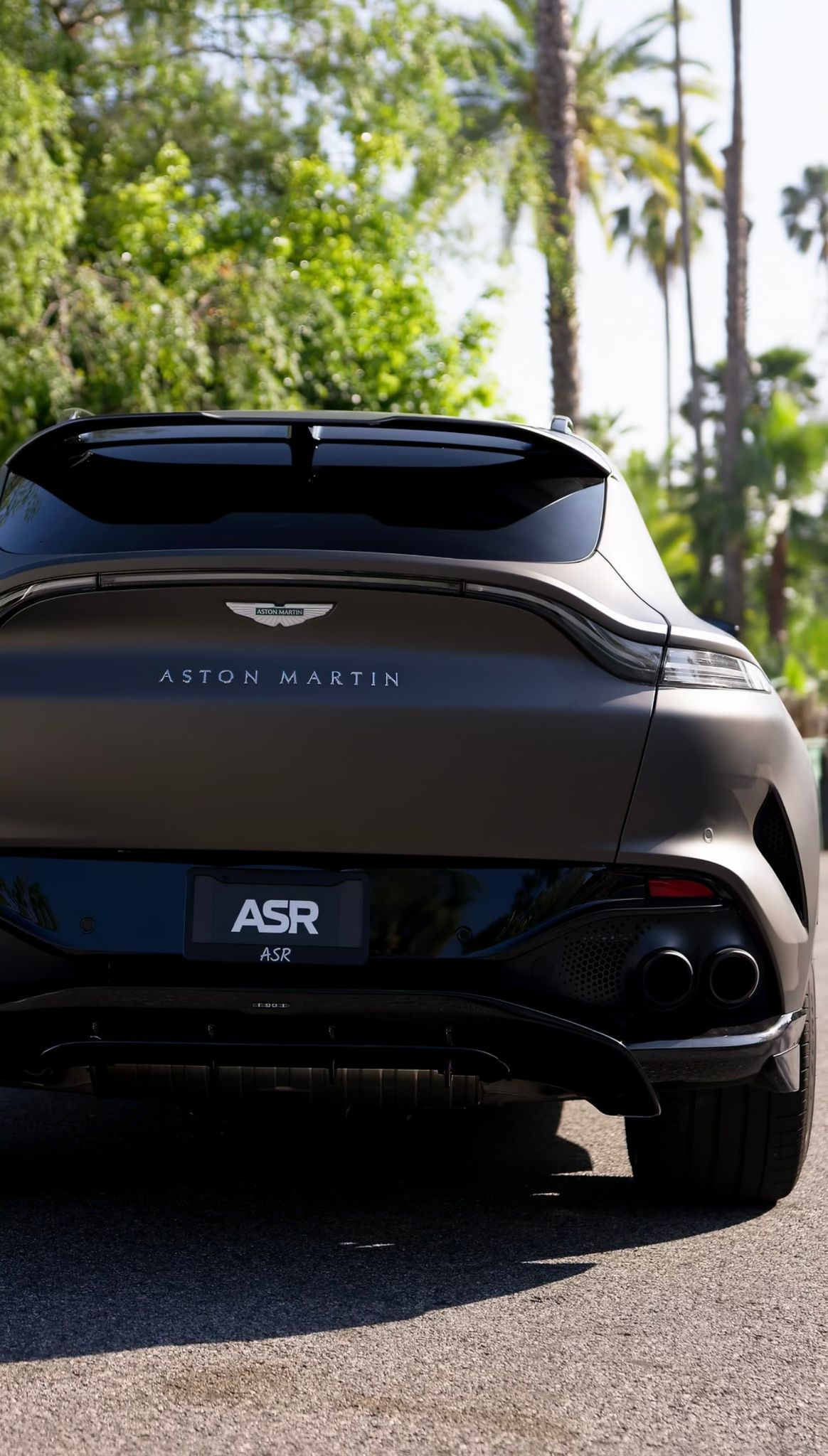 DBX 707 - Thumbnail 3