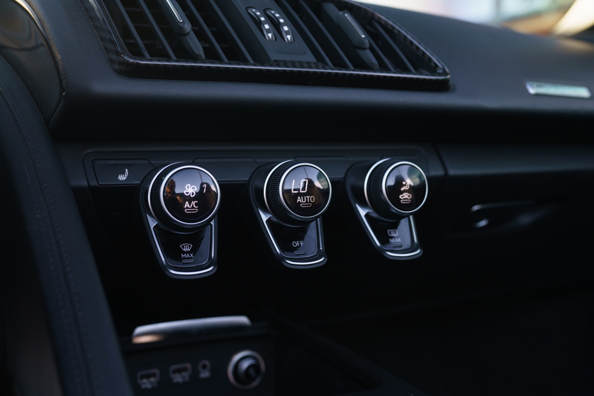 R8 Spyder White - Image 9