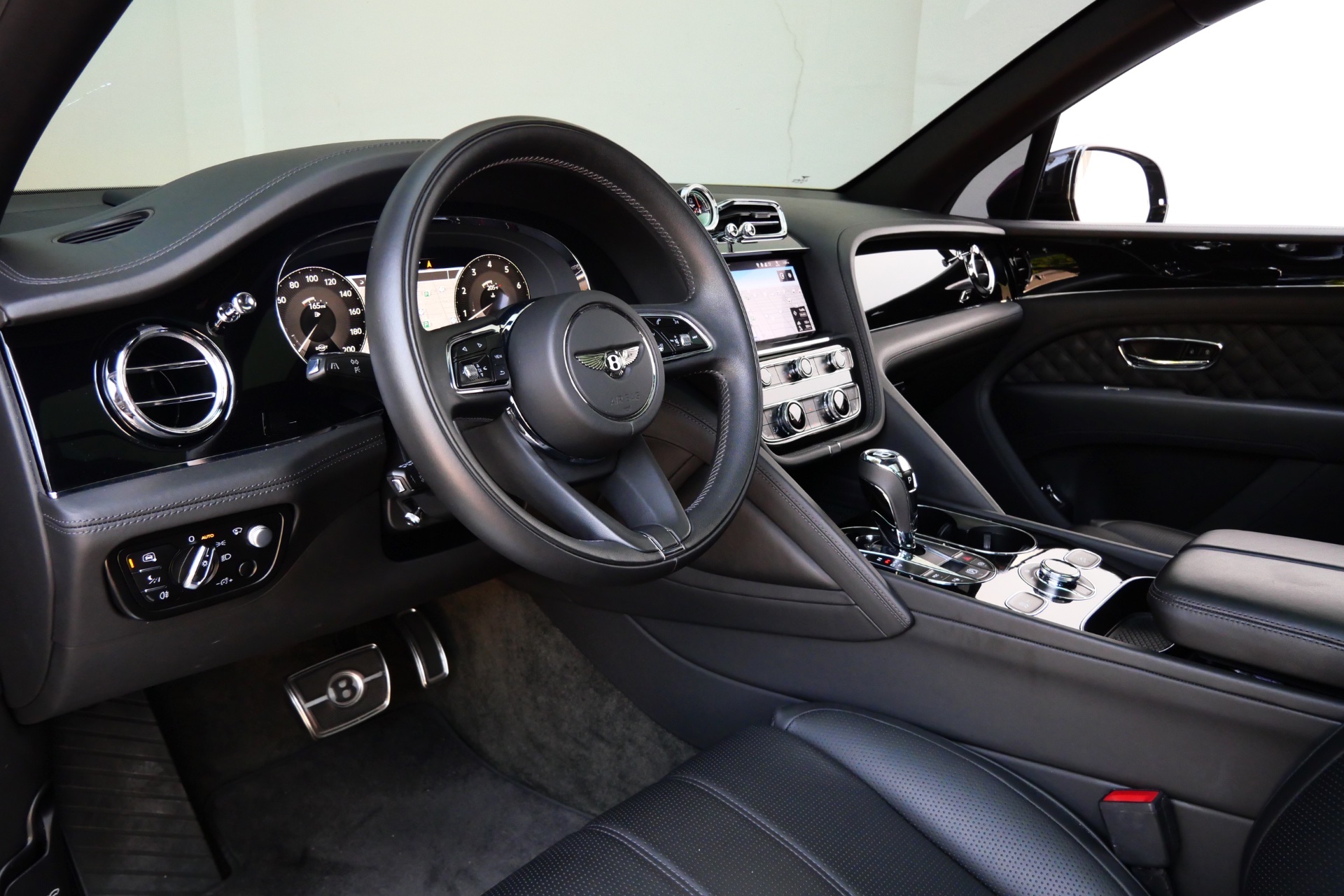Bentayga Black - Black Interior - Image 9
