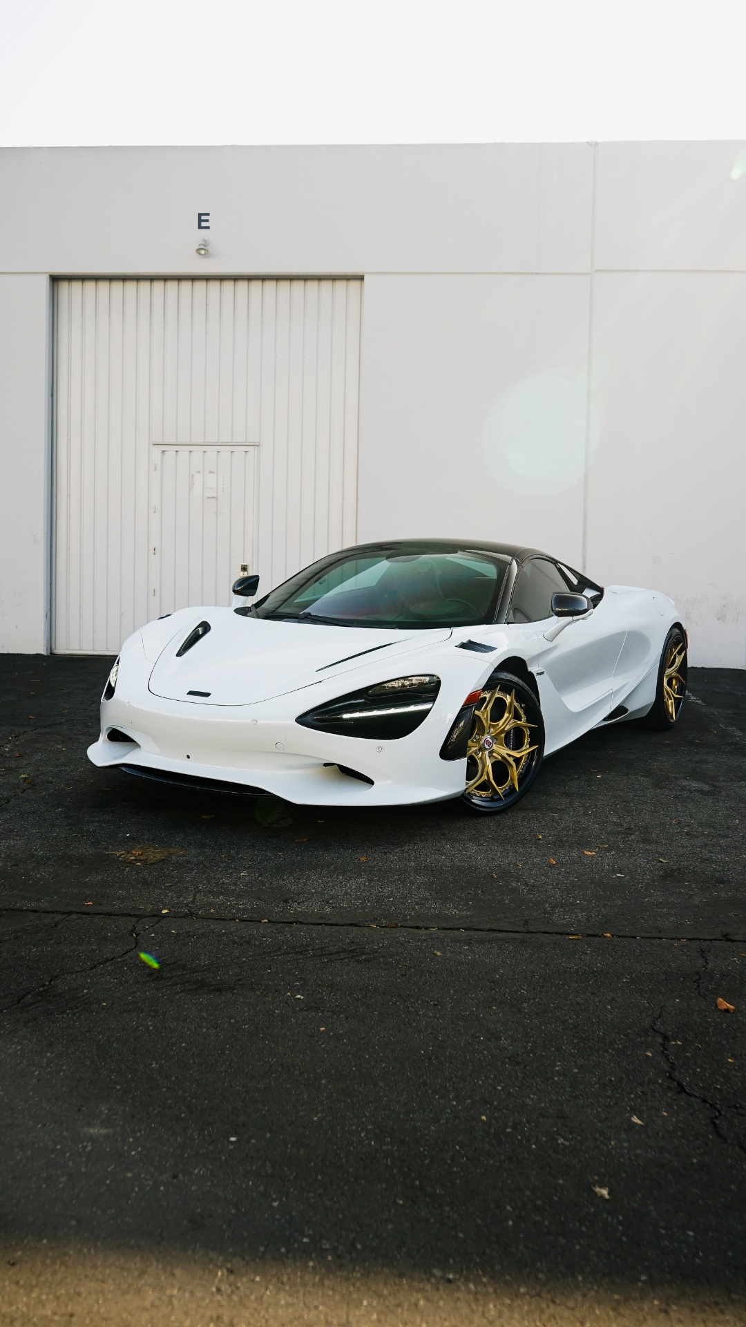 750S White Spyder