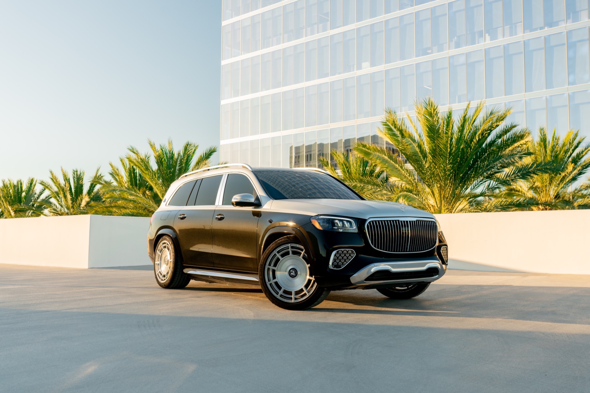 Maybach GLS 600 2-tone (2026)