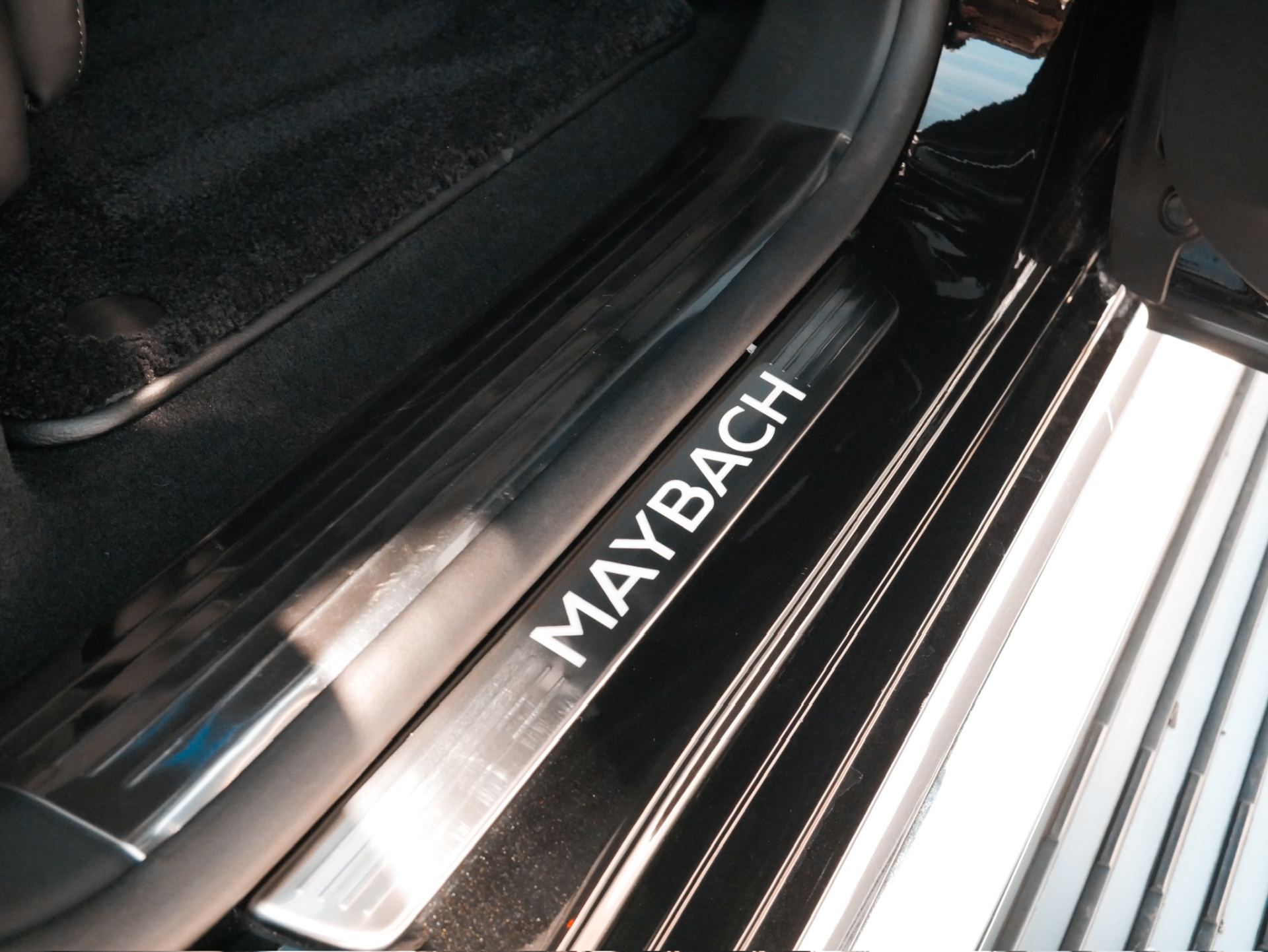 Maybach 2023 2 Tone - Image 7