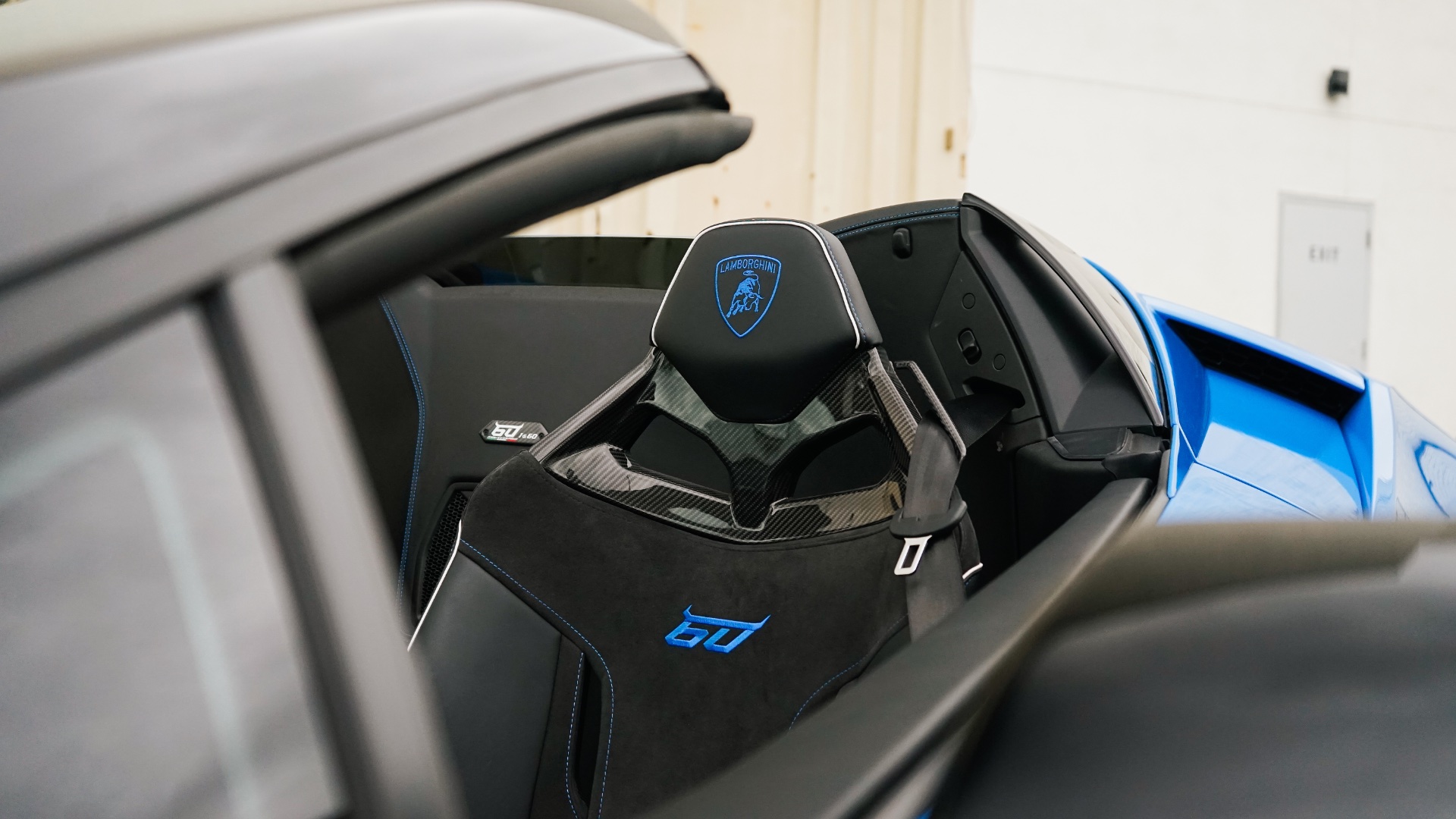 Huracan Evo Spyder 60TH Anniversary (2024) - Image 7