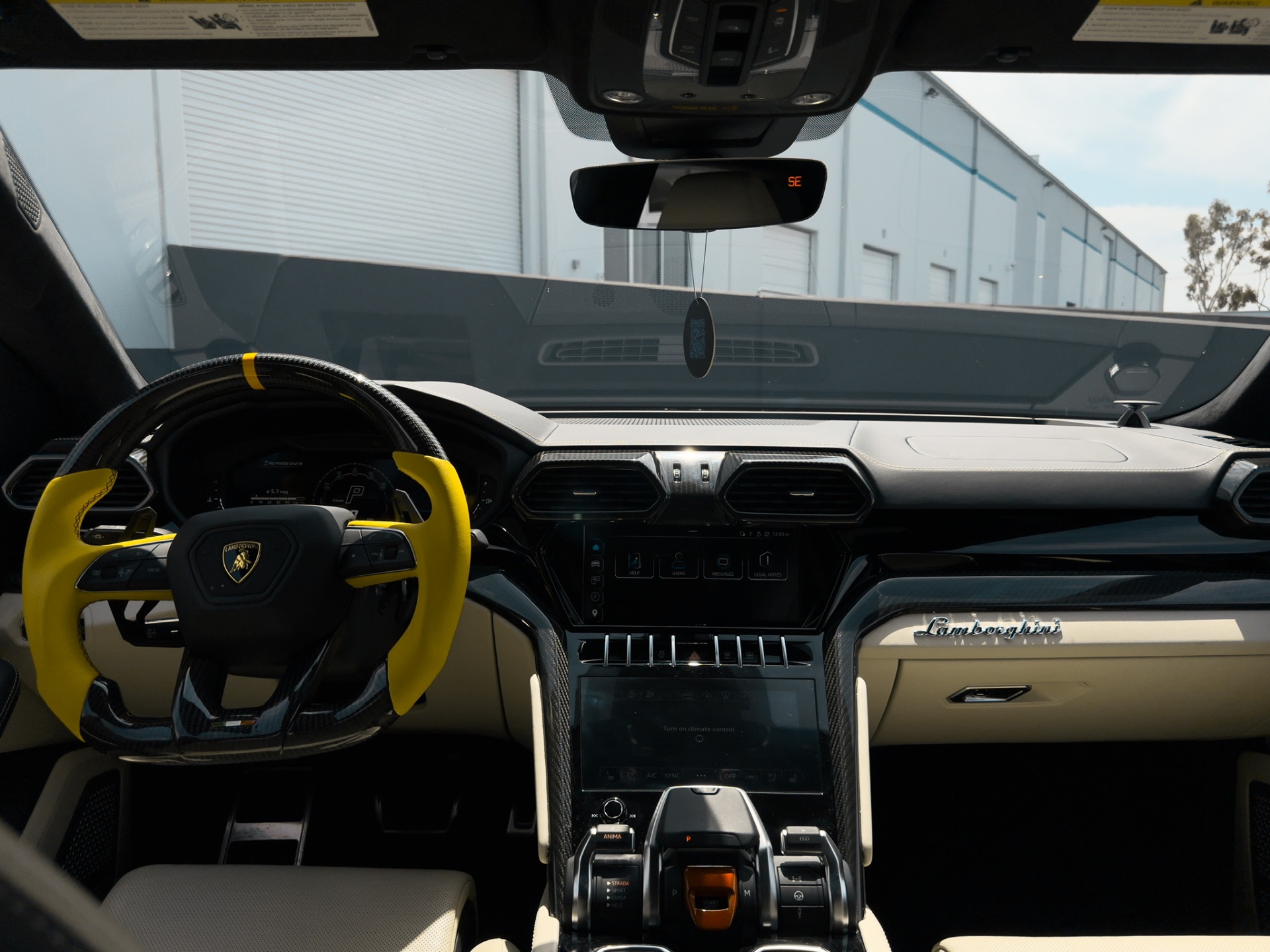 Urus S Matte Black (2023) - Image 8