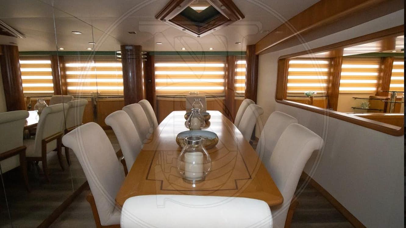 Angeles III 128 ft - Image 7