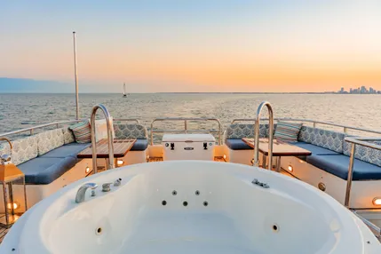 Tri-Deck 130 ft - Image 8