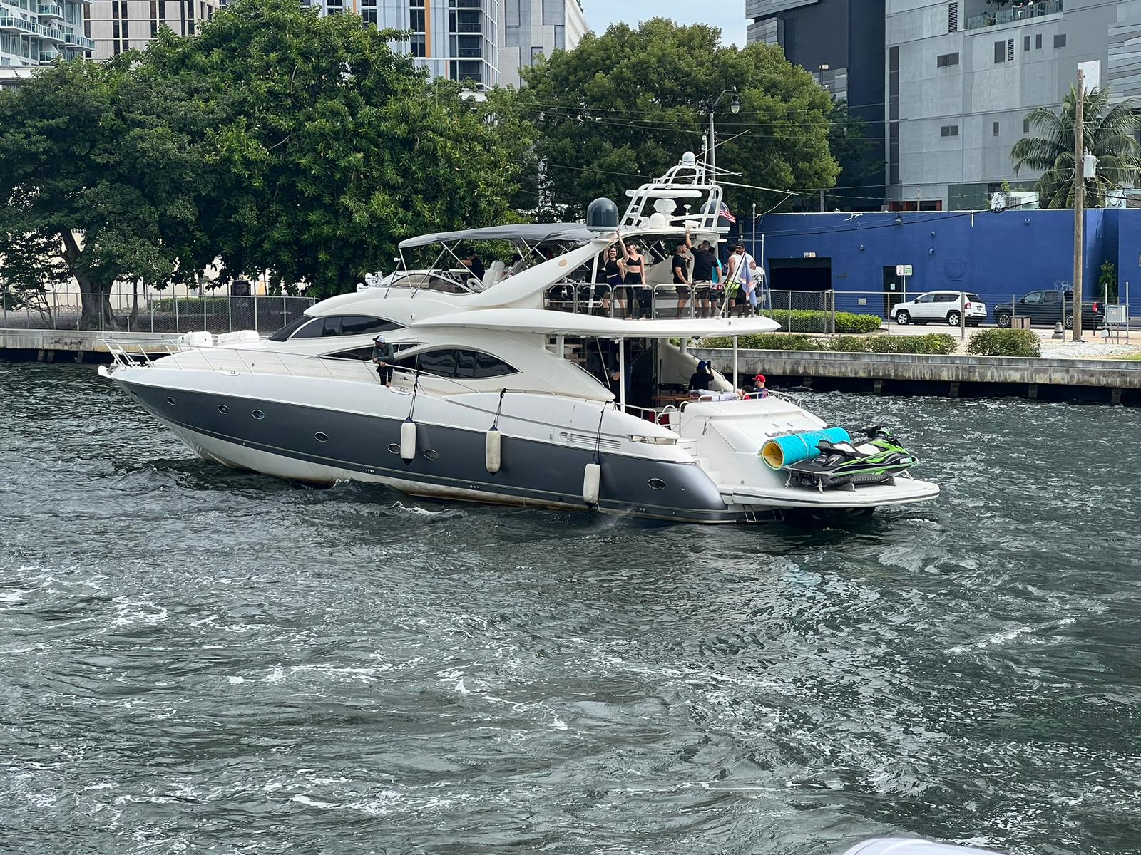 Sunseeker 90 ft - Image 8